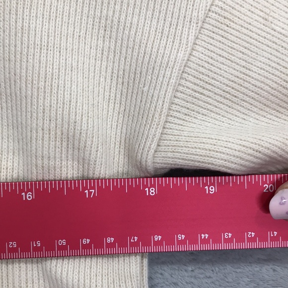Choosy Elsa Cream Cropped Slouchy Slit Bell Sleeve Boxy Sweater Size XSmall New - Picture 11 of 12